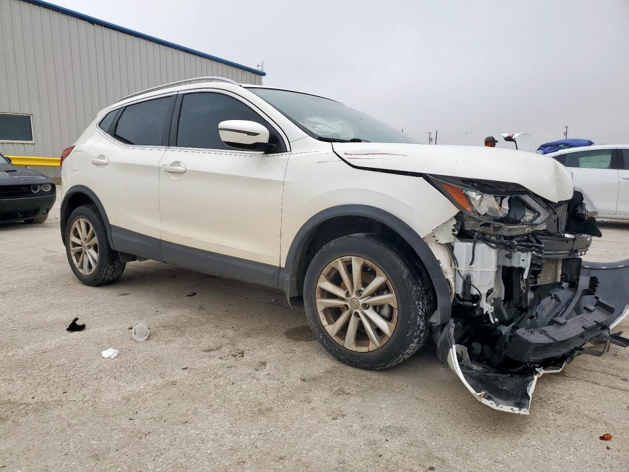 NISSAN ROGUE SPORT S