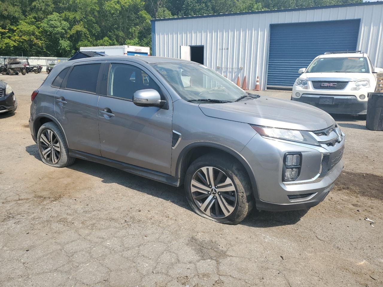 MITSUBISHI OUTLANDER ES