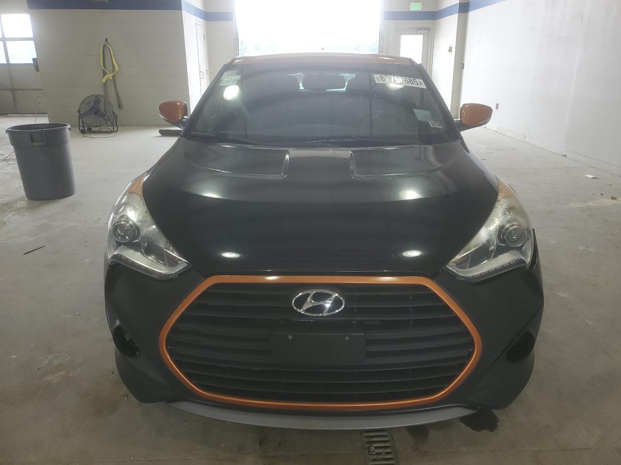 HYUNDAI VELOSTER TURBO