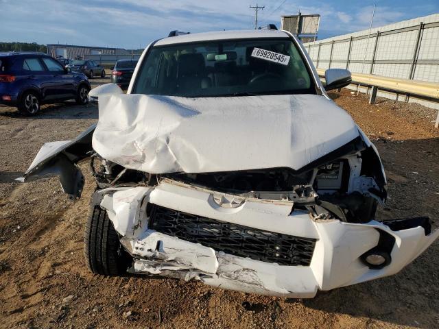 2019 TOYOTA 4RUNNER SR JTEBU5JR9K5715075