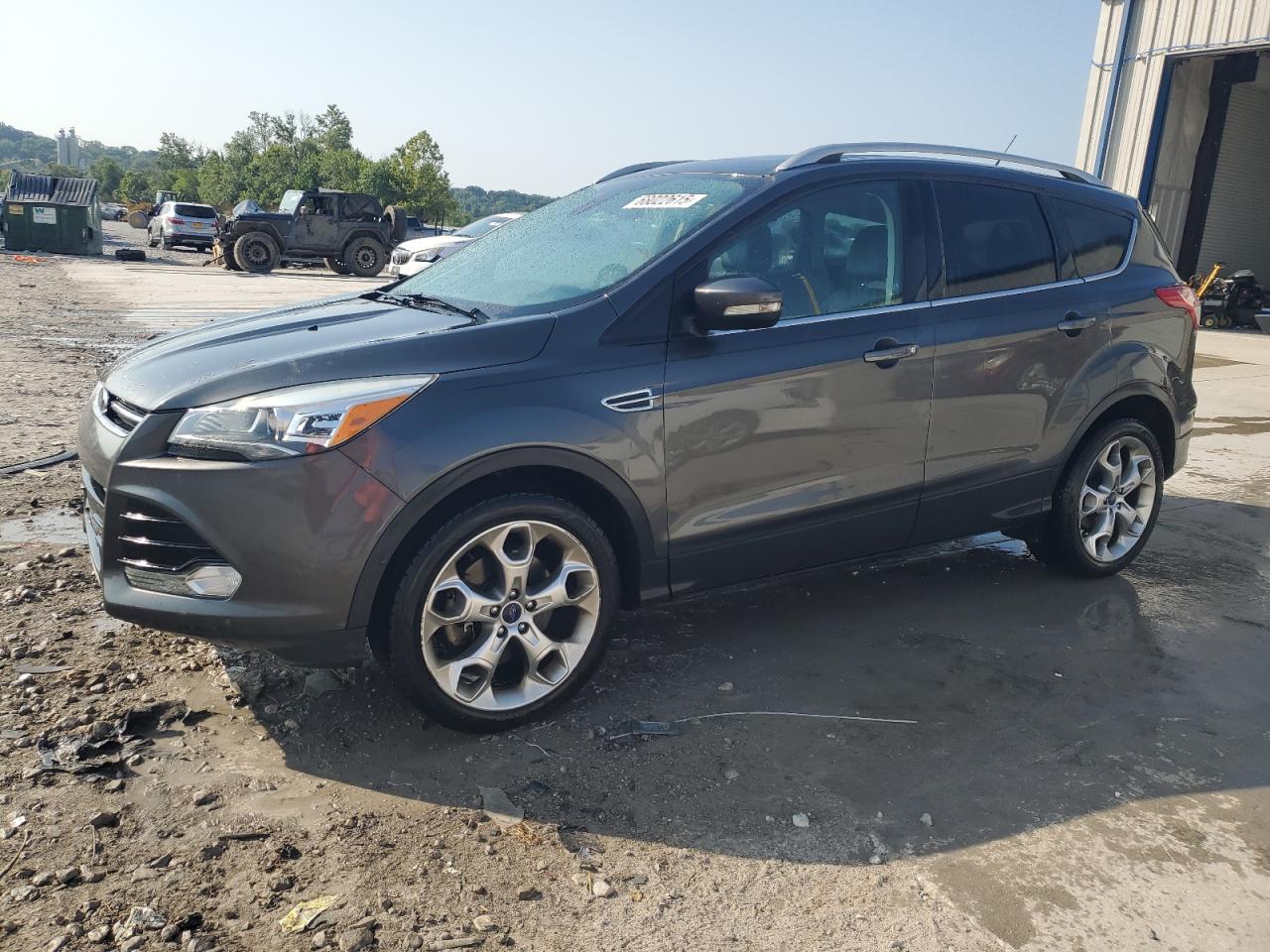 FORD ESCAPE TITANIUM