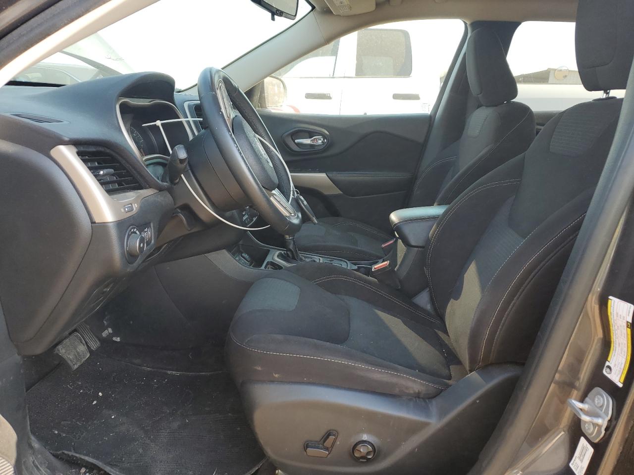 JEEP GRAND CHEROKEE LATITUDE