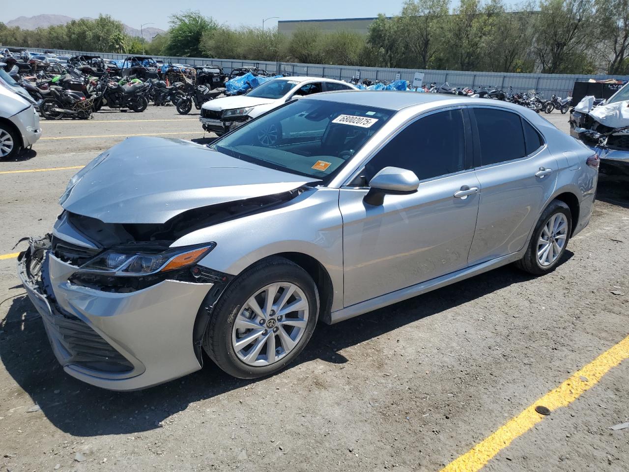 TOYOTA CAMRY LE