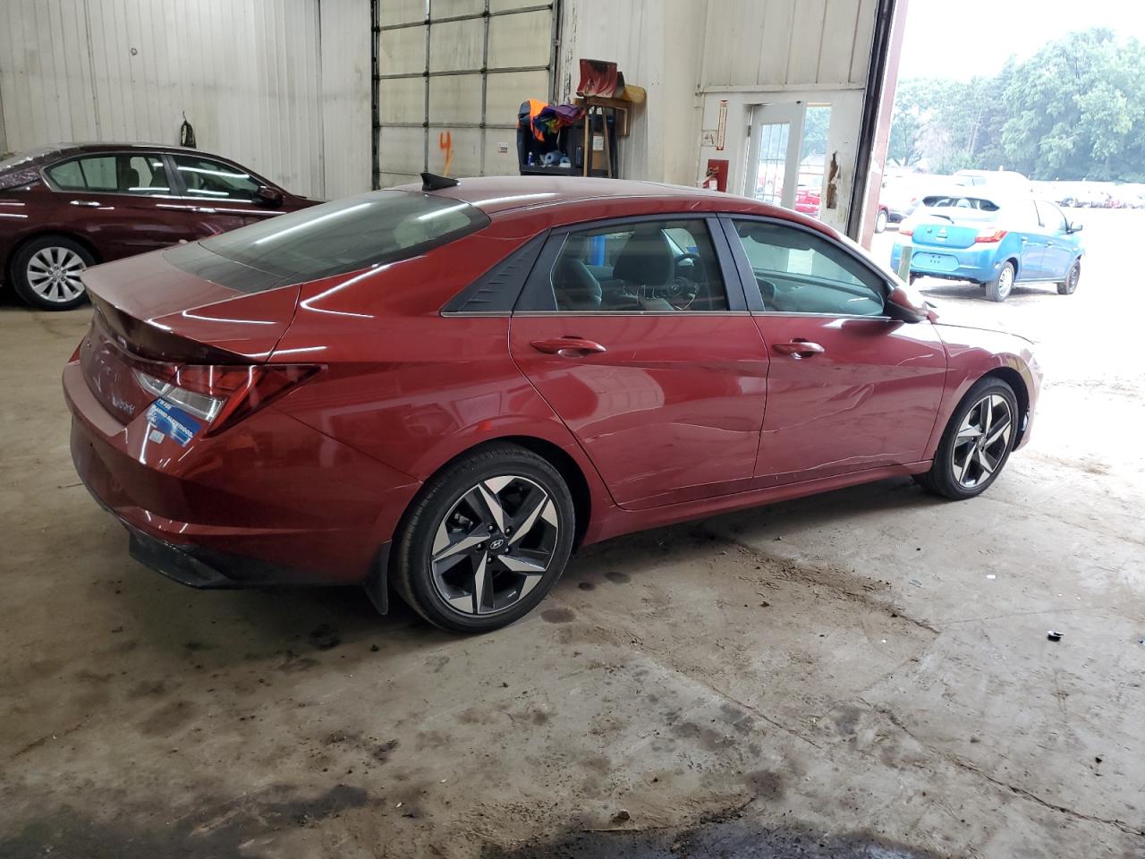 HYUNDAI ELANTRA LIMITED