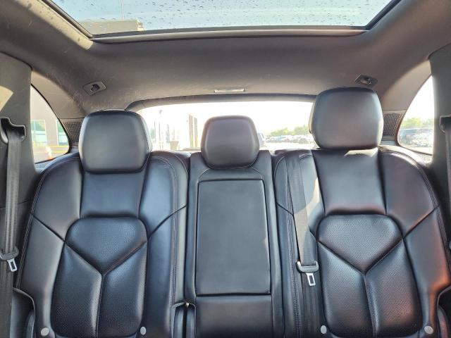 2017 PORSCHE CAYENNE S WP1AB2A25HLA51626
