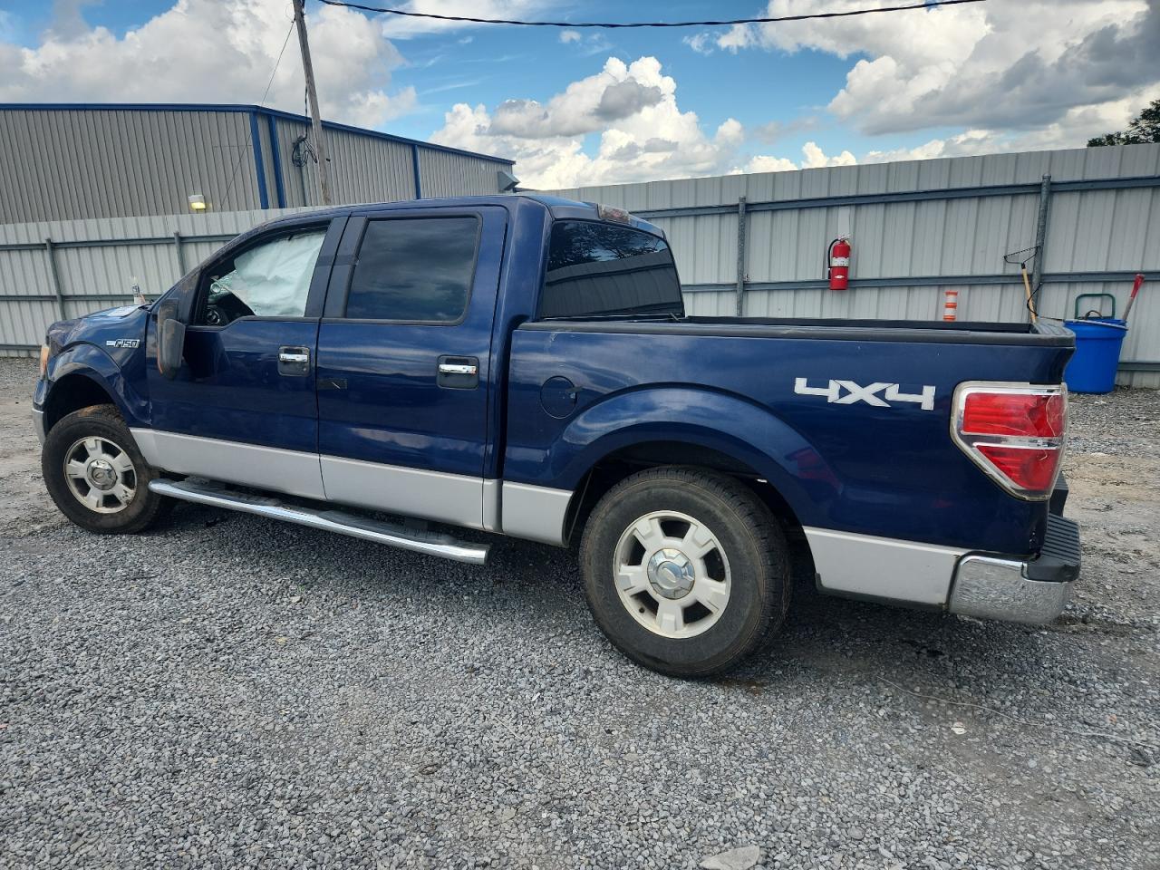FORD F-150 SUPERCREW
