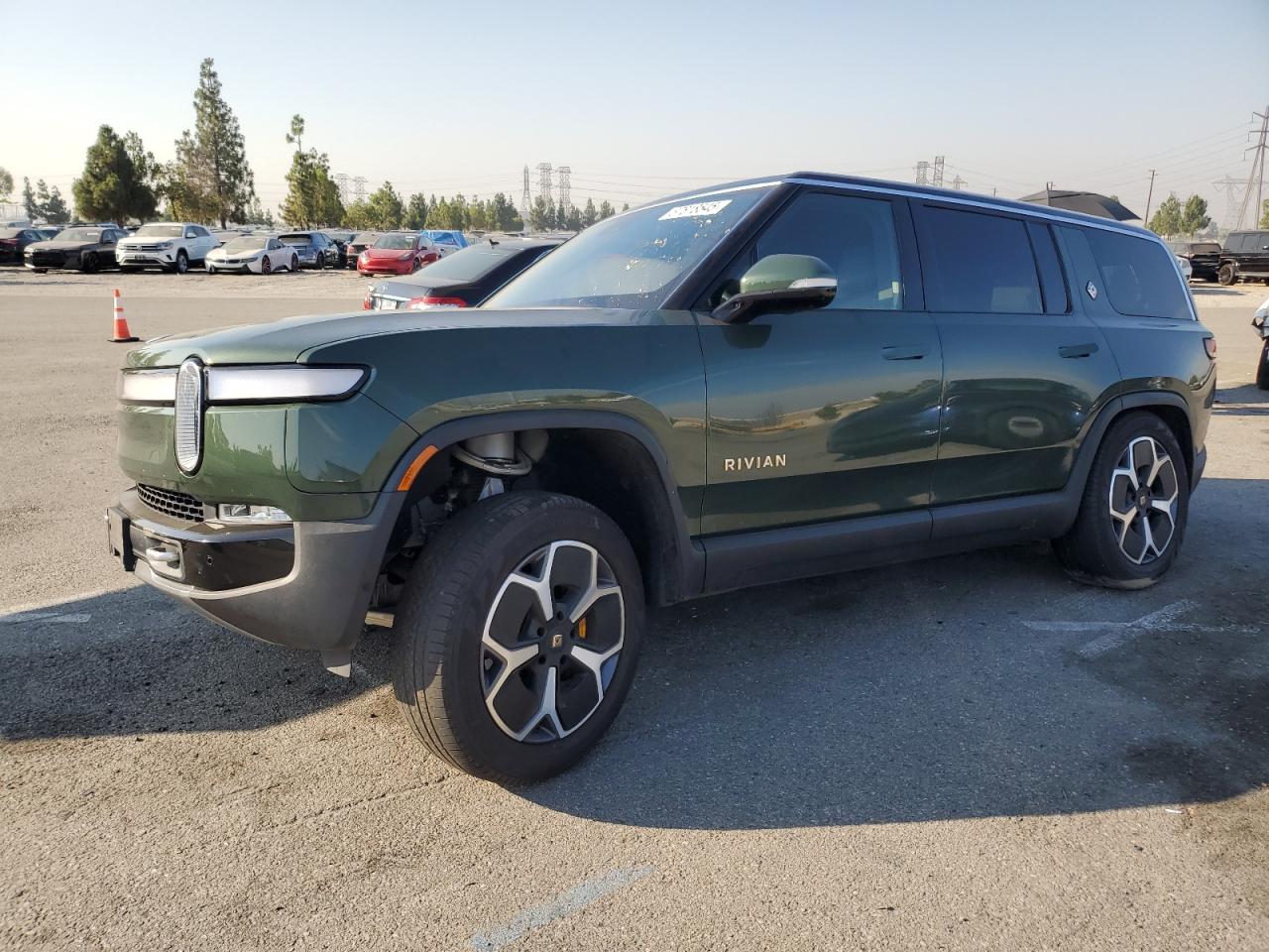 RIVIAN R1S ADVENTURE