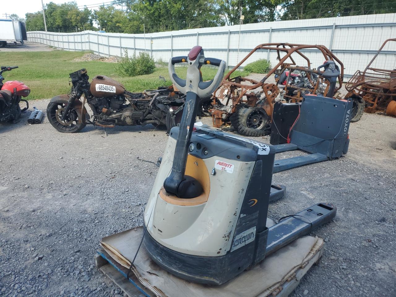 Lot #3226167686 2020 CROWN UNKNOWN