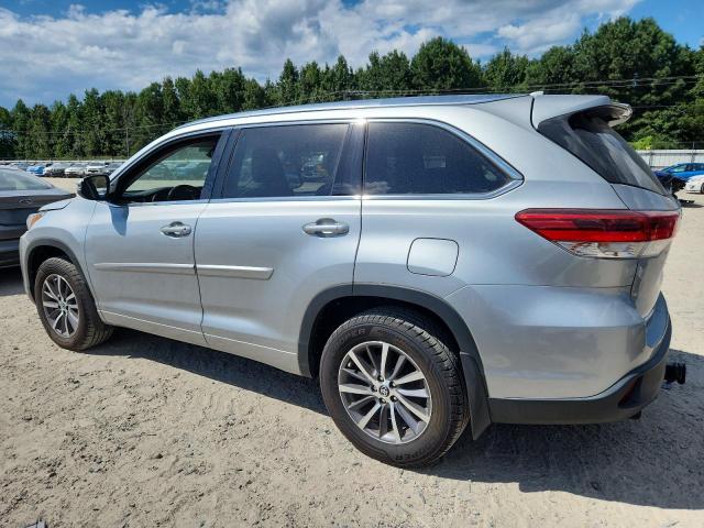 2017 TOYOTA HIGHLANDER 5TDJZRFH6HS449557
