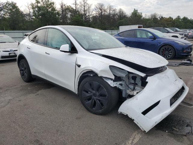 2024 TESLA MODEL Y 7SAYGDEE9RA301231