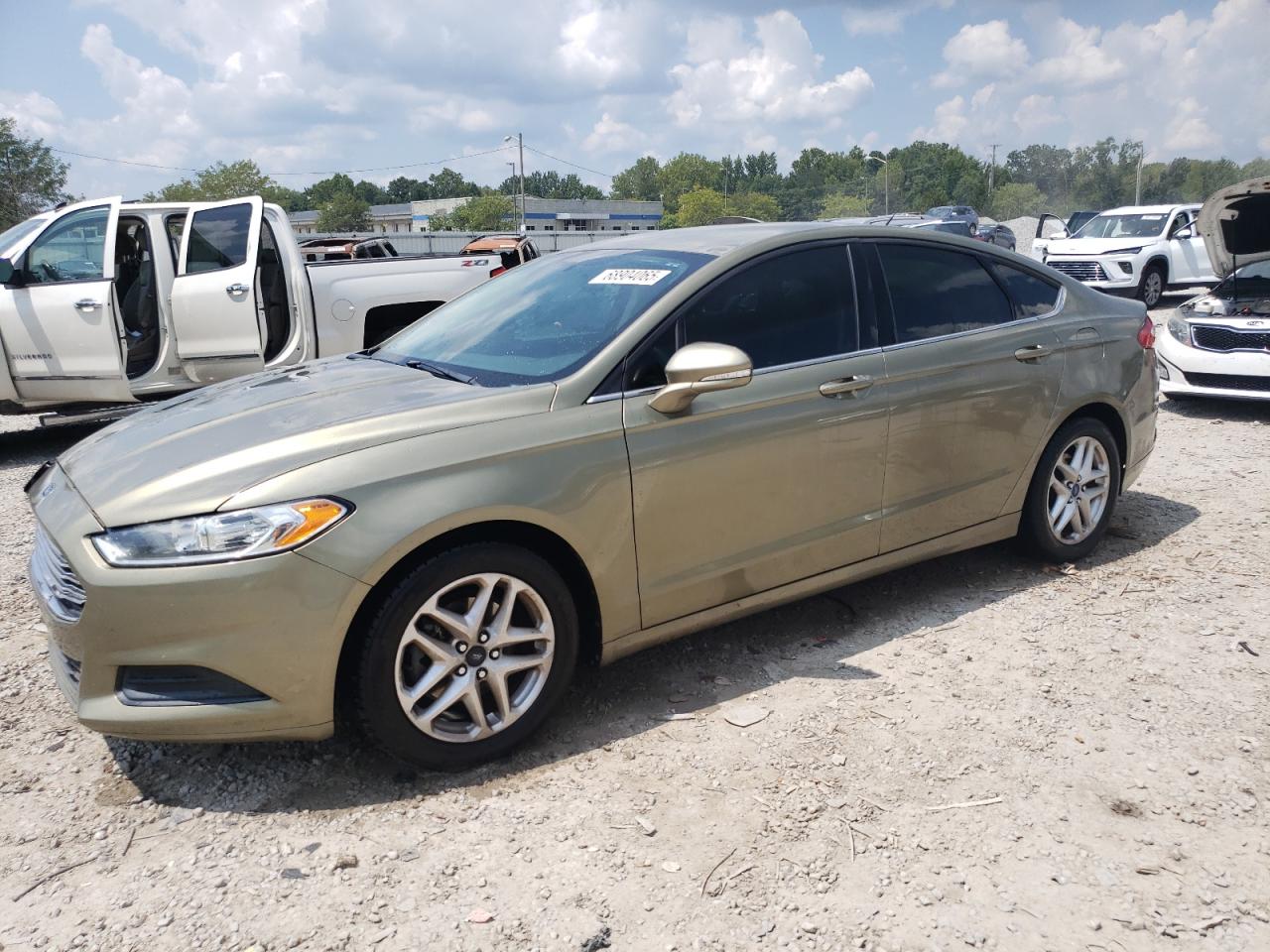 FORD FUSION SE