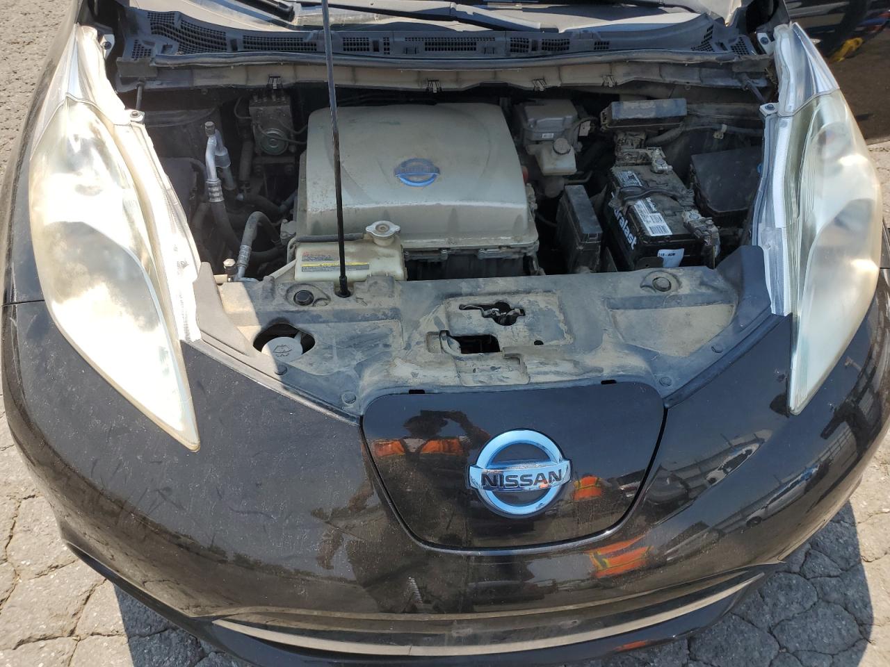 NISSAN LEAF S