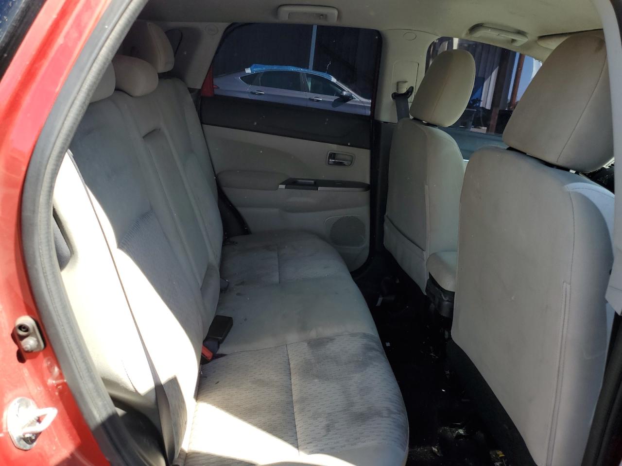 MITSUBISHI OUTLANDER ES