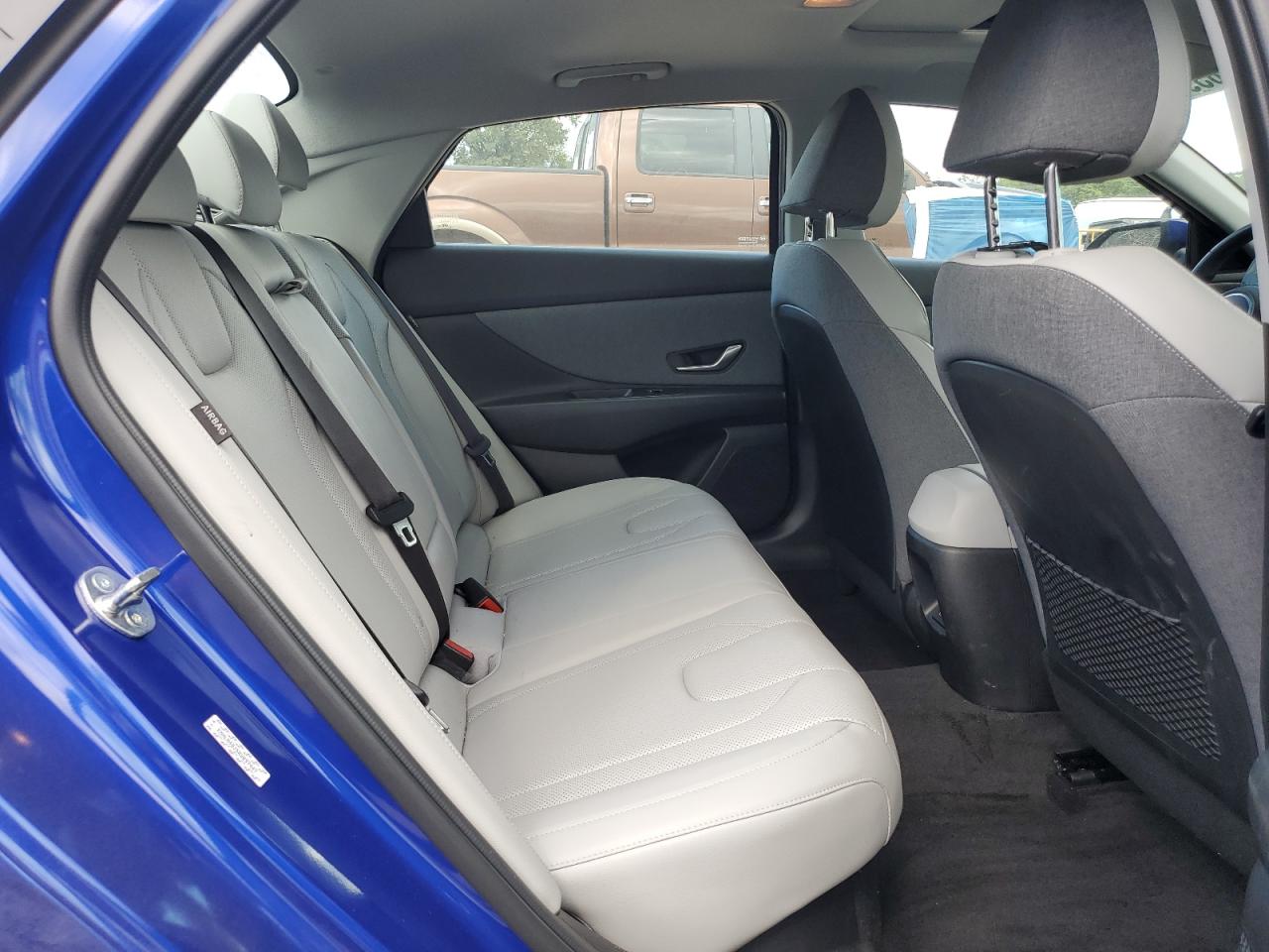 HYUNDAI ELANTRA LIMITED