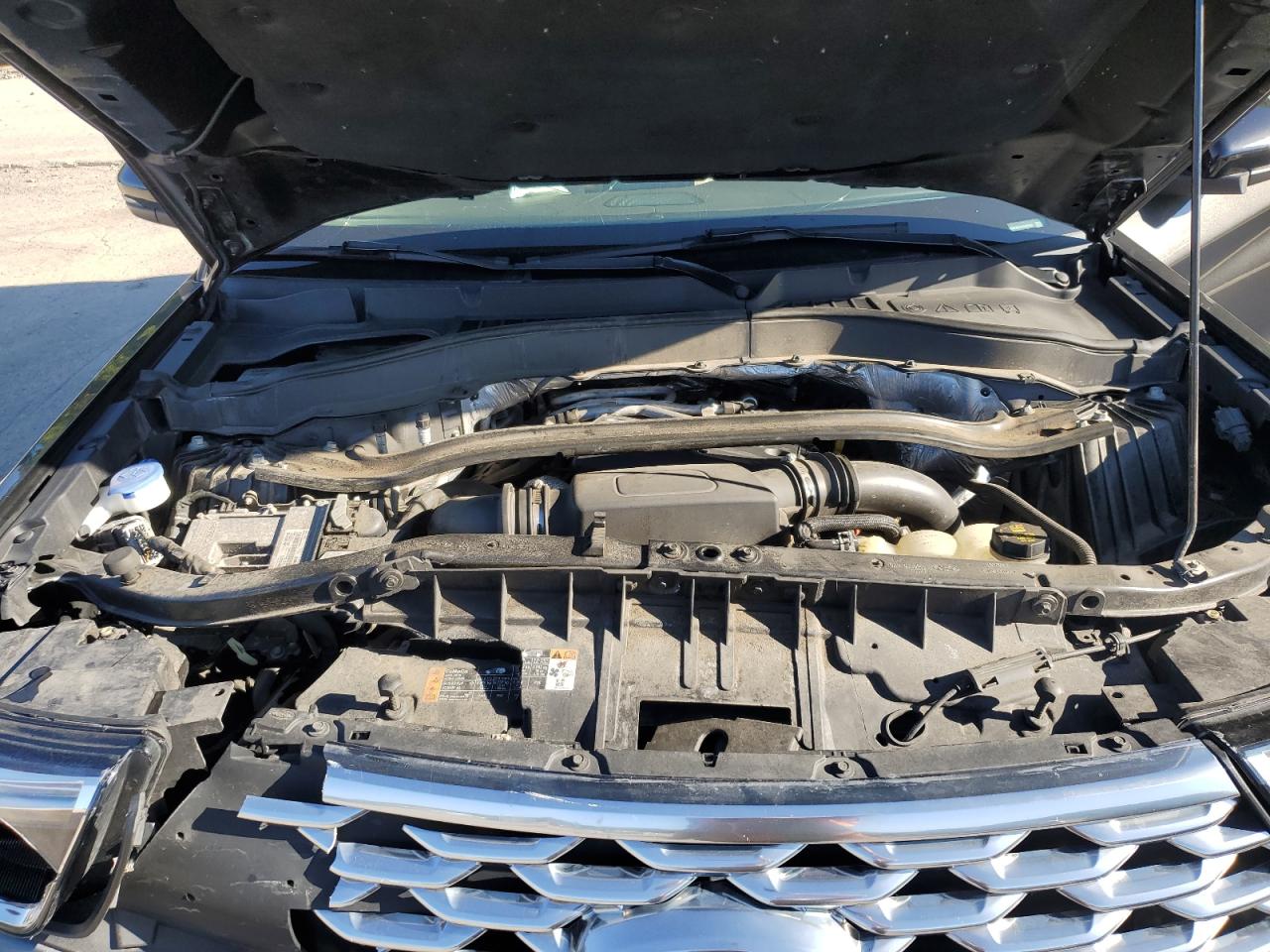 FORD EXPLORER PLATINUM