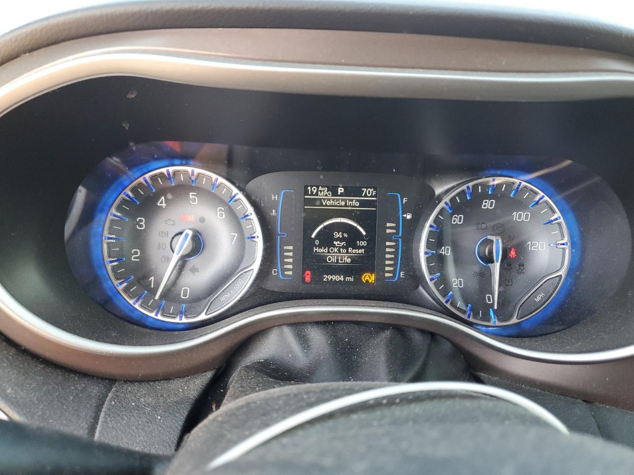 CHRYSLER PACIFICA TOURING PLUS