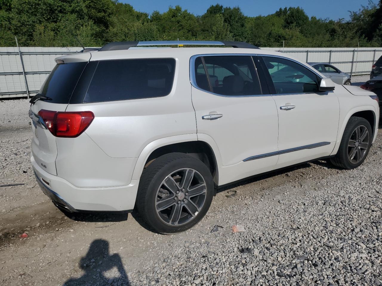 GMC ACADIA DENALI