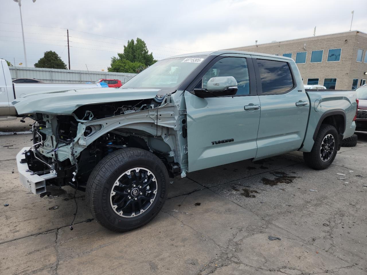 TOYOTA TUNDRA CREWMAX SR