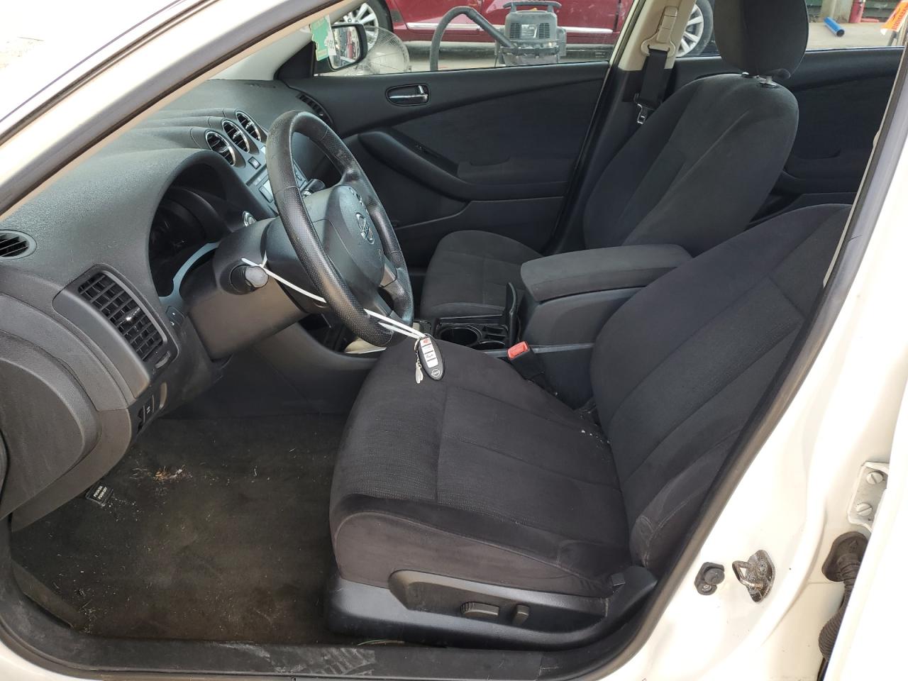 NISSAN ALTIMA BASE