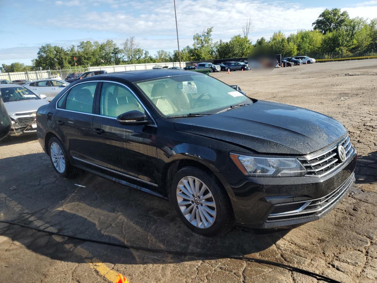 VOLKSWAGEN PASSAT SE