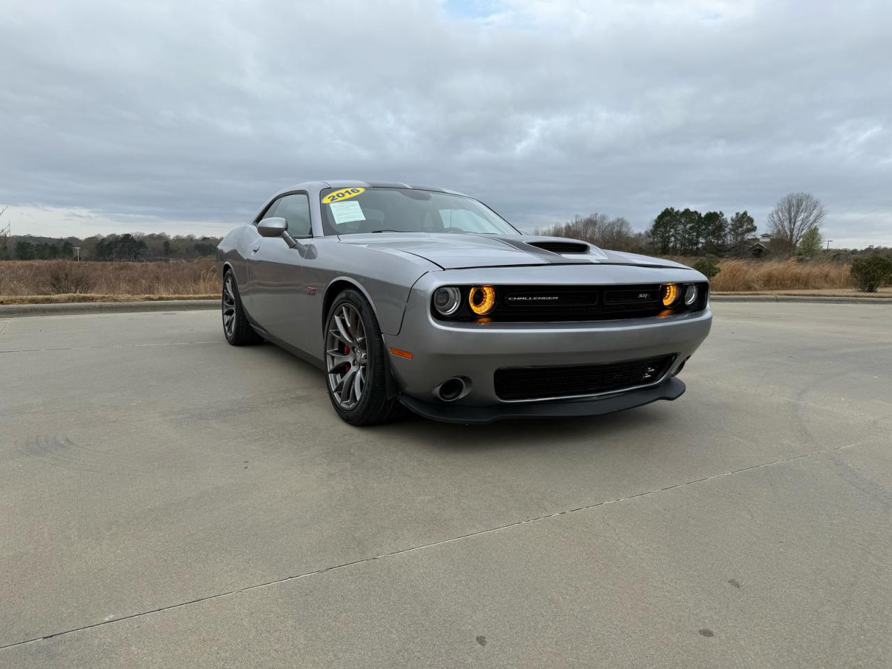 DODGE CHALLENGER SRT 392