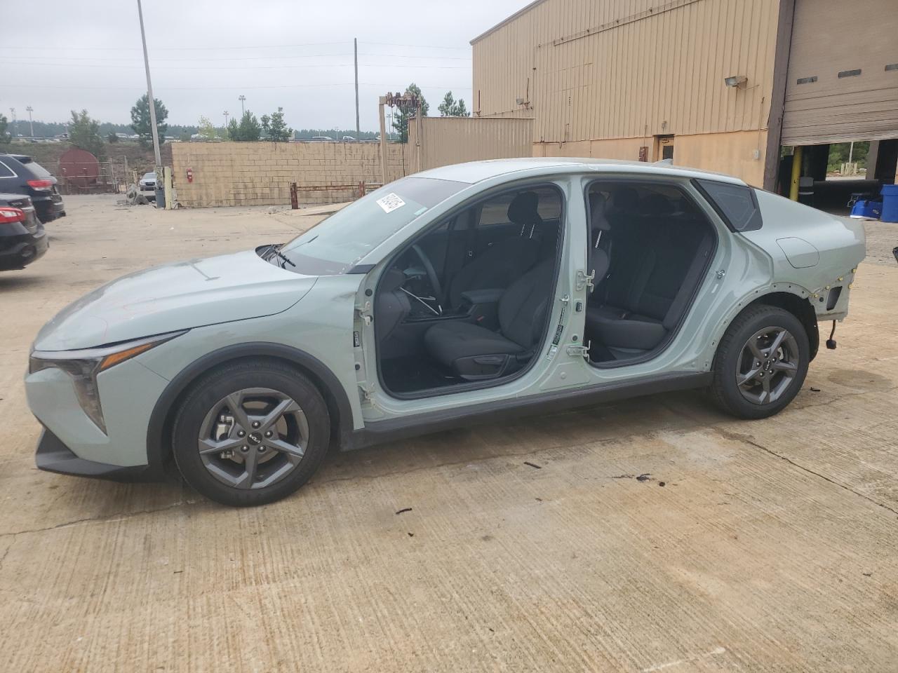 KIA K4 LX