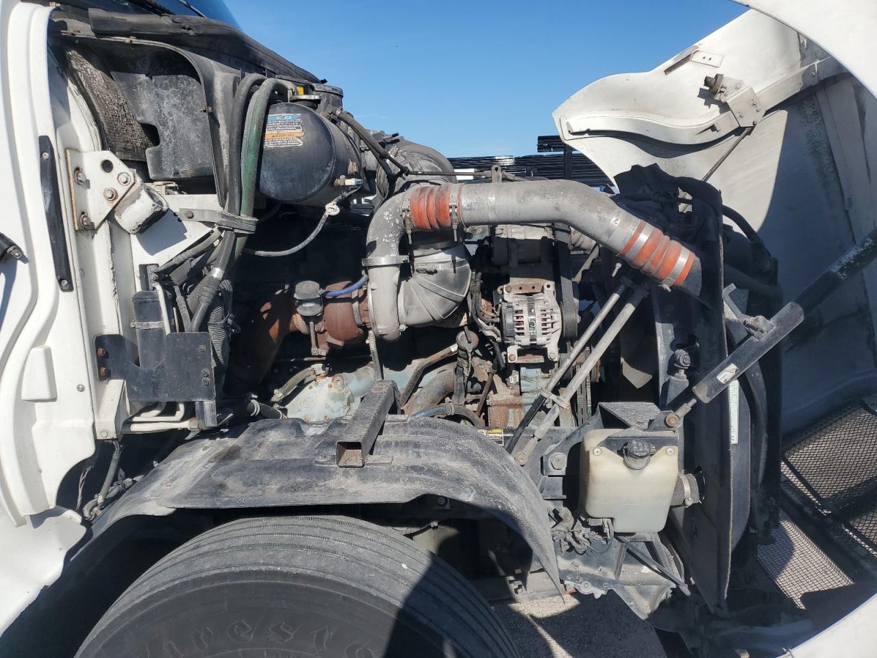 Lot #3315695715 2001 KENWORTH CONSTRUCTI