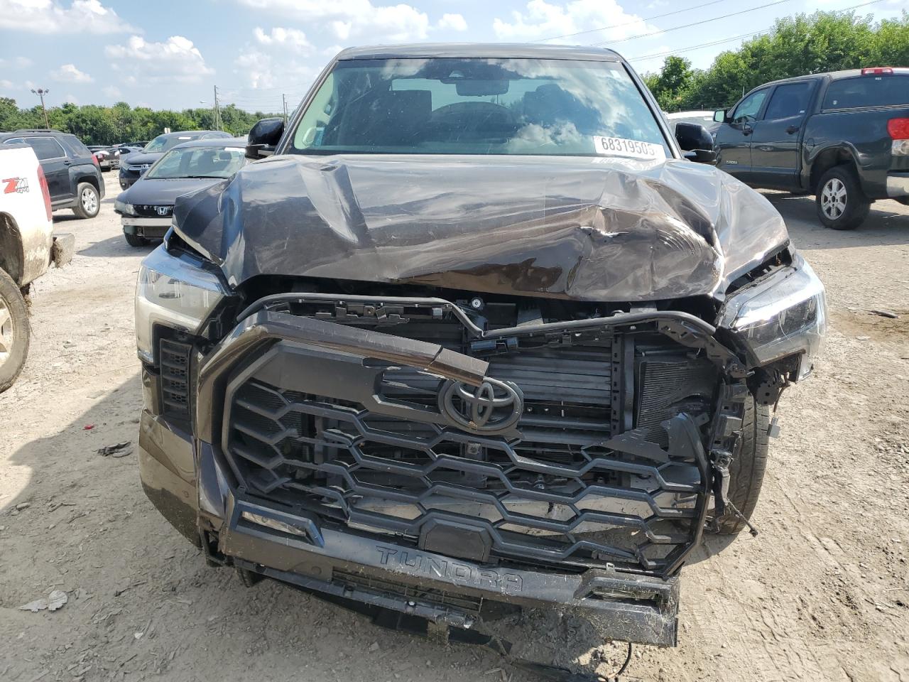 TOYOTA TUNDRA CREWMAX LIMITED