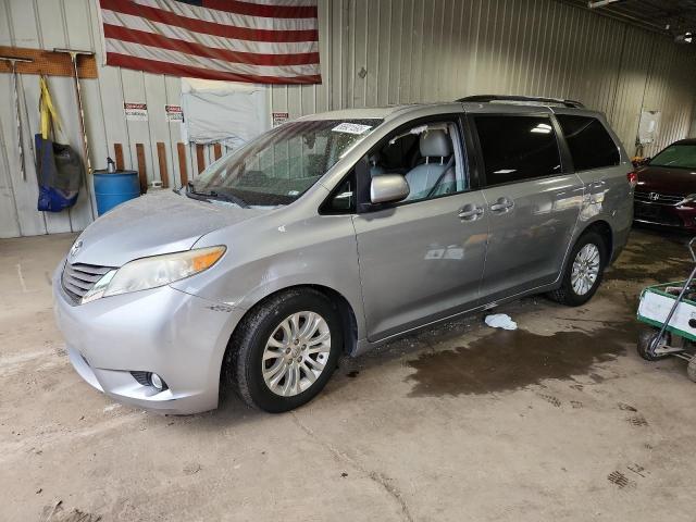2013 TOYOTA SIENNA XLE - 5TDYK3DC9DS324361