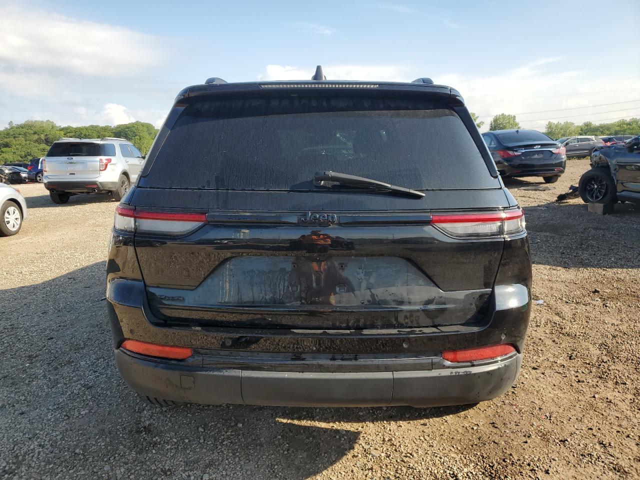 JEEP GRAND CHEROKEE LAREDO