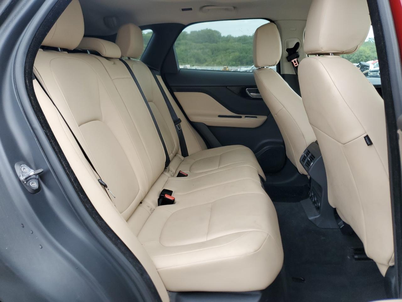 JAGUAR F-PACE PREMIUM