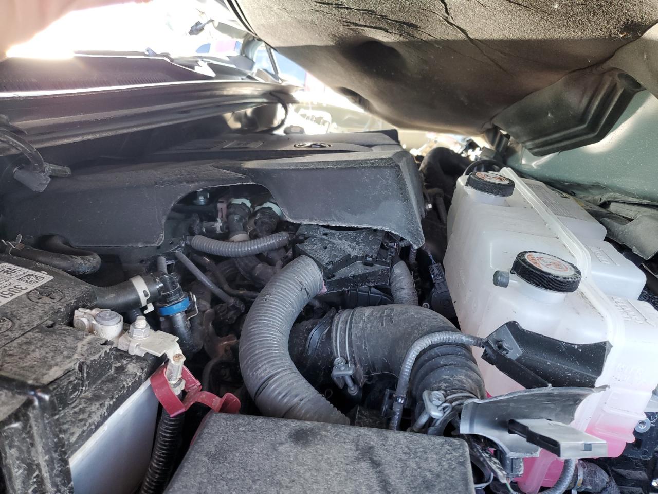 TOYOTA TUNDRA CREWMAX SR5