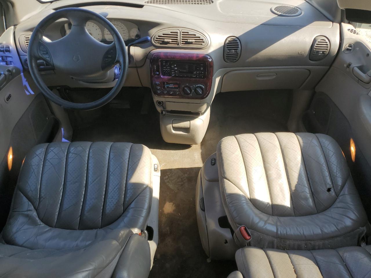 Lot #3266903086 2000 CHRYSLER TOWN & COUNTRY LIMITED