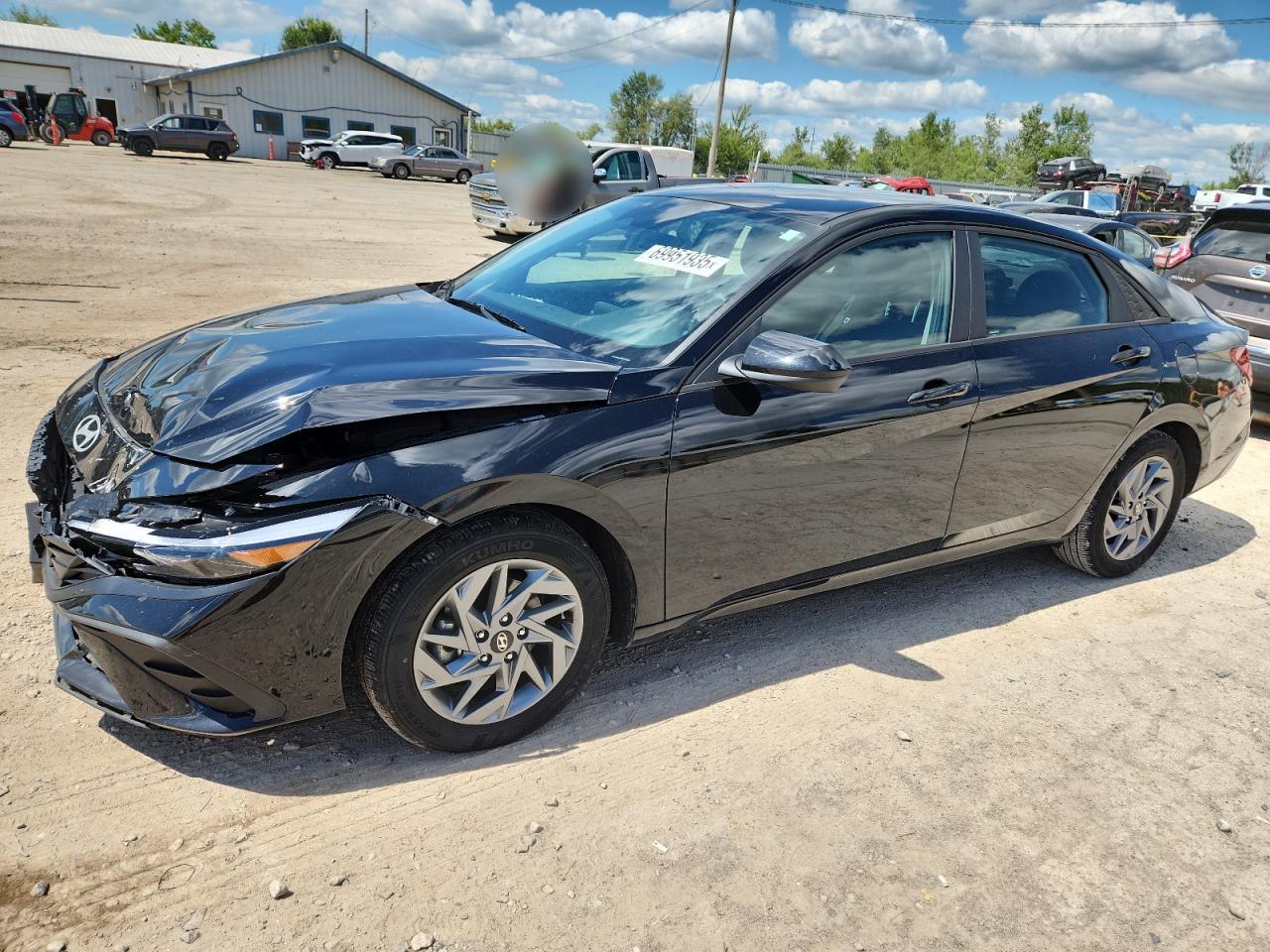  Salvage Hyundai ELANTRA