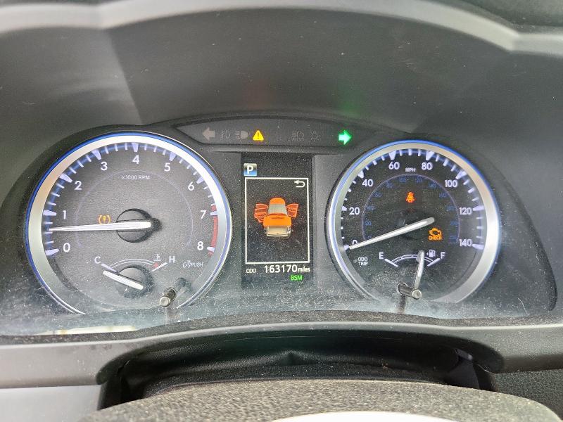 2018 TOYOTA HIGHLANDER SE 5TDKZRFH2JS541078