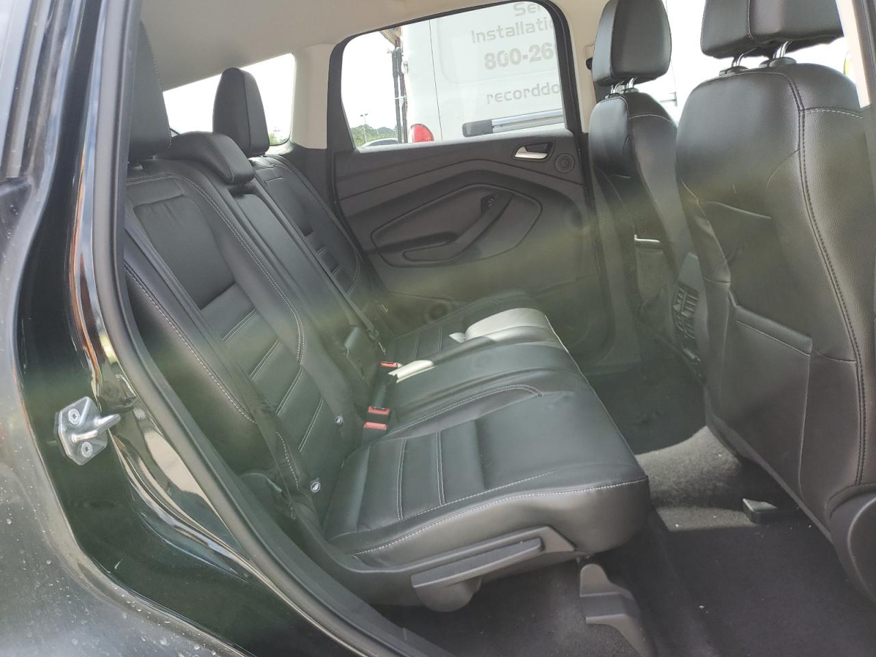 FORD ESCAPE TITANIUM