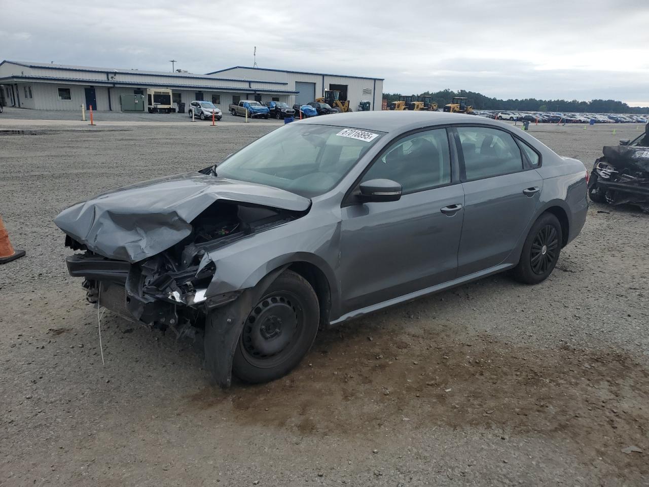 VOLKSWAGEN PASSAT S