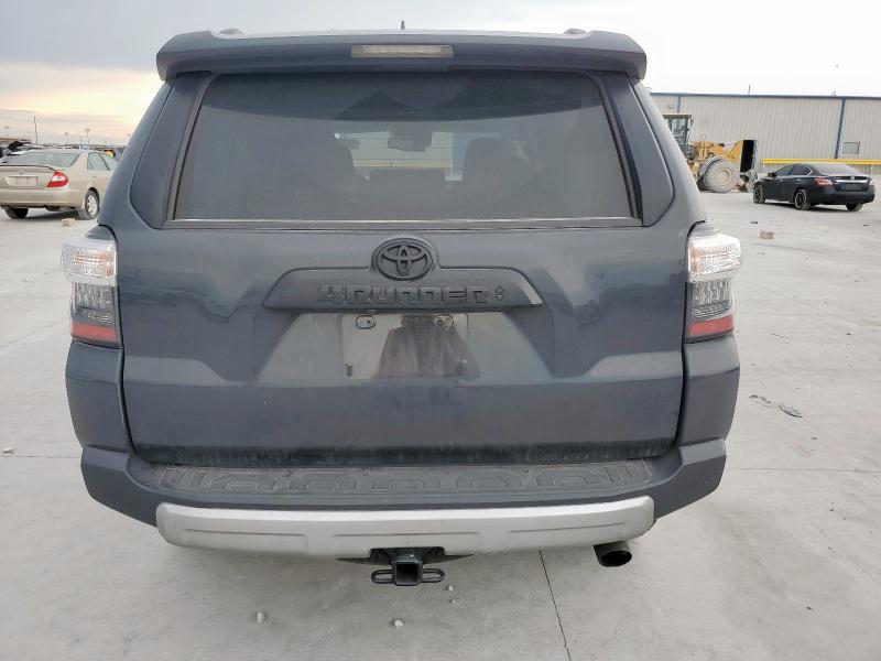 2024 TOYOTA 4RUNNER SR JTERU5JR2R6216217