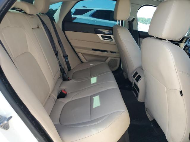 2017 JAGUAR XF PREMIUM SAJBD4BV5HCY34774