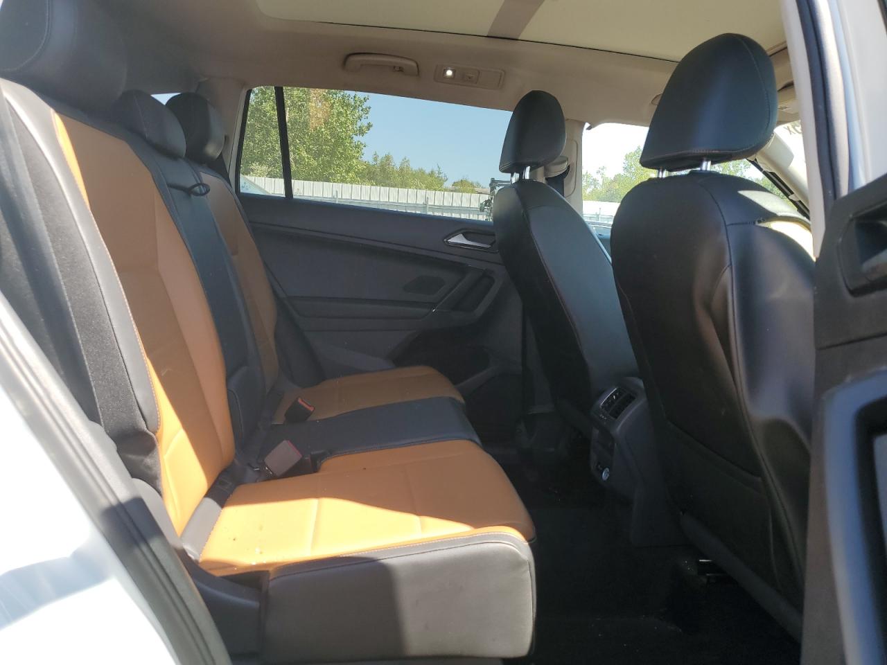 VOLKSWAGEN TIGUAN SE