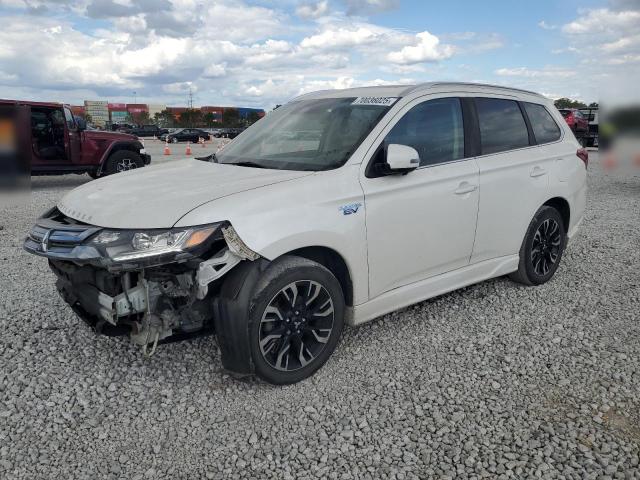 MITS OUTLANDER SE/GT 2018 white  hybrid engine JA4J24A54JZ067224 photo #1