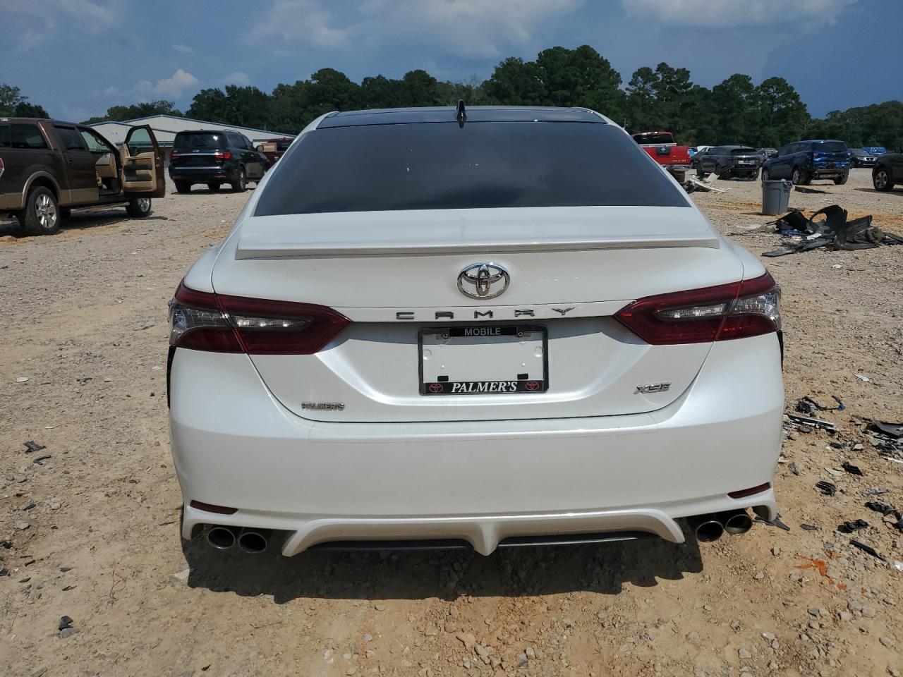 TOYOTA CAMRY XSE