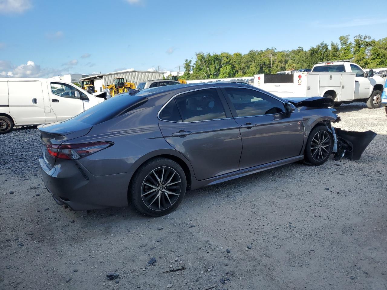 TOYOTA CAMRY SE NIGHT SHADE