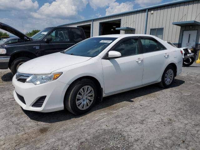 TOYOTA CAMRY BASE