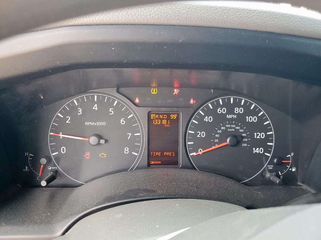 NISSAN NV2500 2500 S