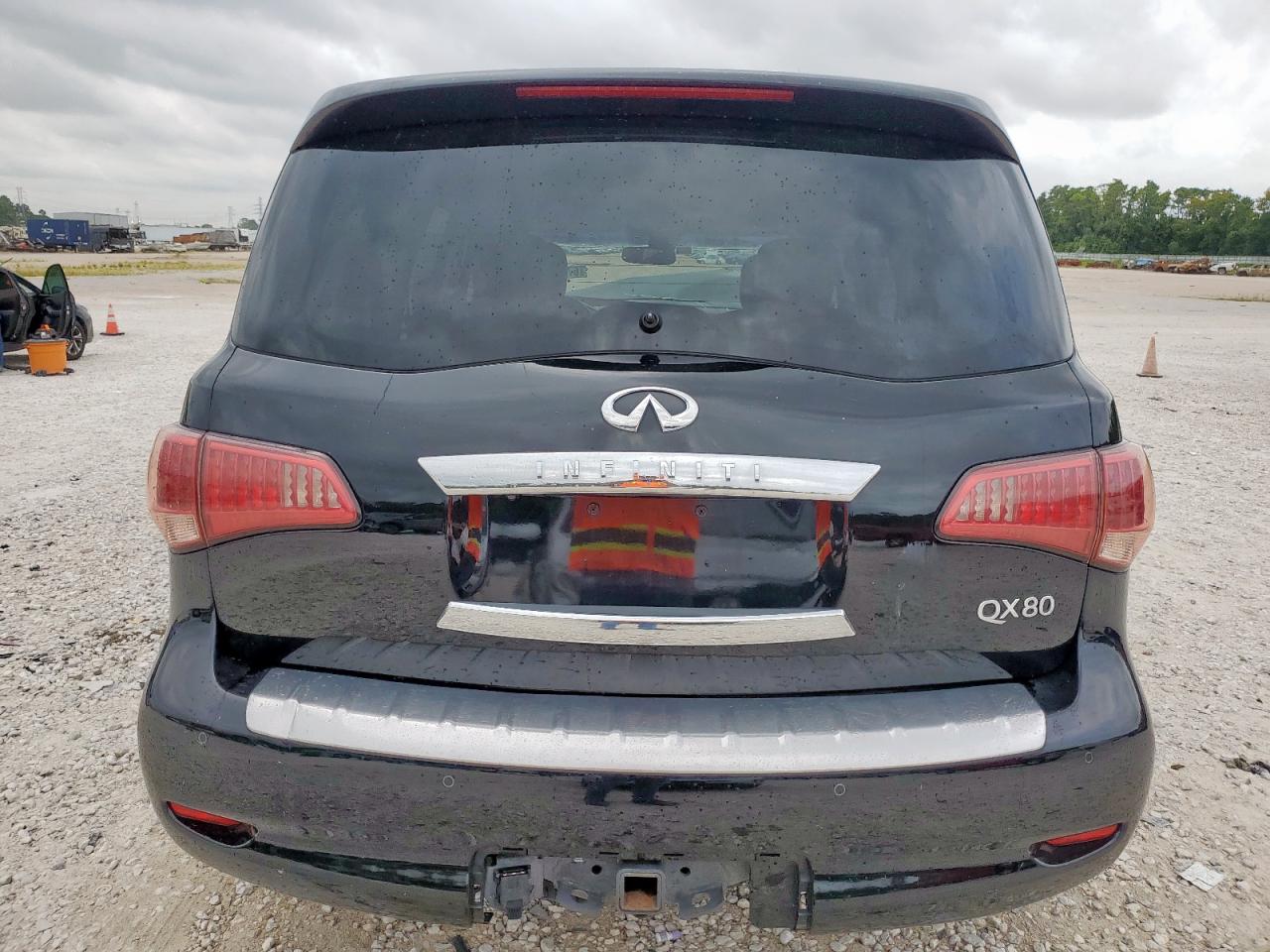 INFINITI QX80