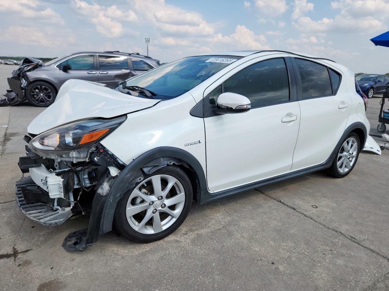 TOYOTA PRIUS C