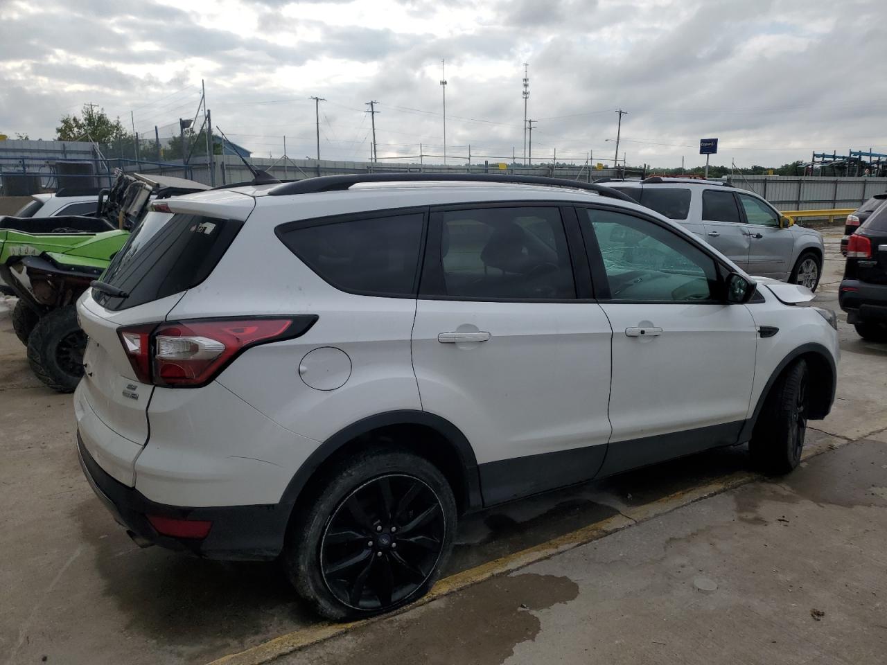FORD ESCAPE SE