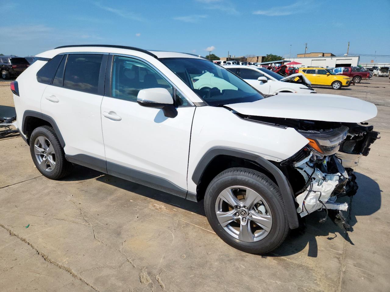 TOYOTA RAV4 XLE