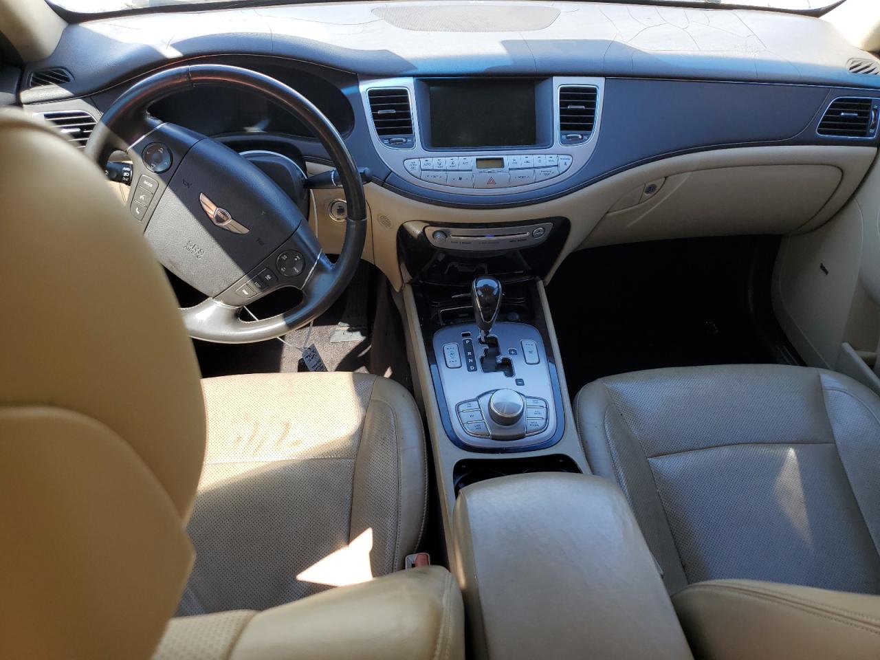 Lot #3310310958 2010 HYUNDAI GENESIS 4.